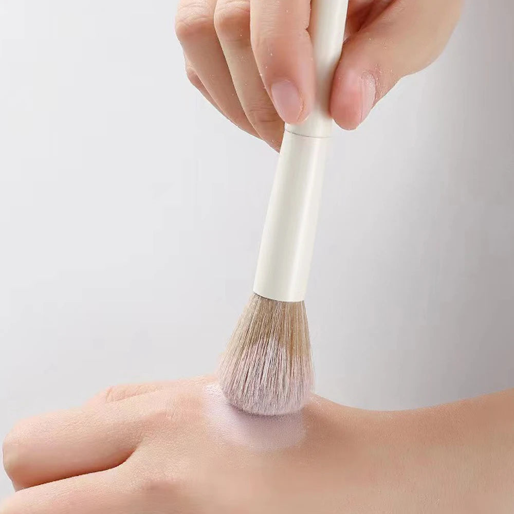 Soft Fluffy Make Up Brush